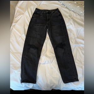 American Eagle Outfitters Mom Jeans